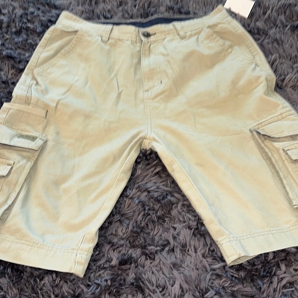 Ping pong pro men’s tan cargo shorts size 32 NWOT. - Picture 1 of 8